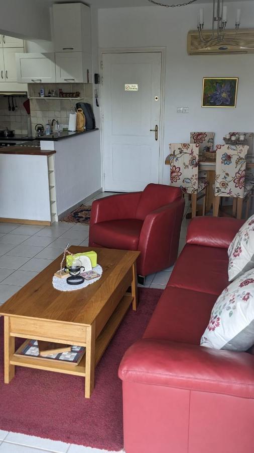 P.Gardens 103 Apartment Пея Екстериор снимка